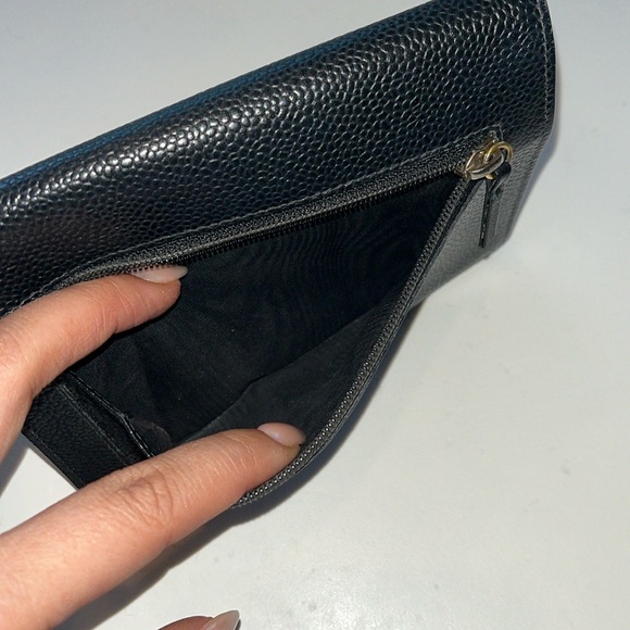 Chanel CC Vintage Timeless Black Caviar Leather Wallet - Picture 12 of 13